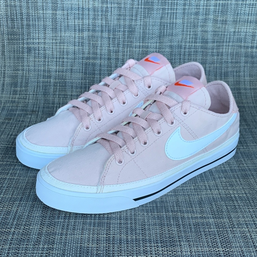 Nike Pink and White Women's Sneakers - Picture 5 of 12